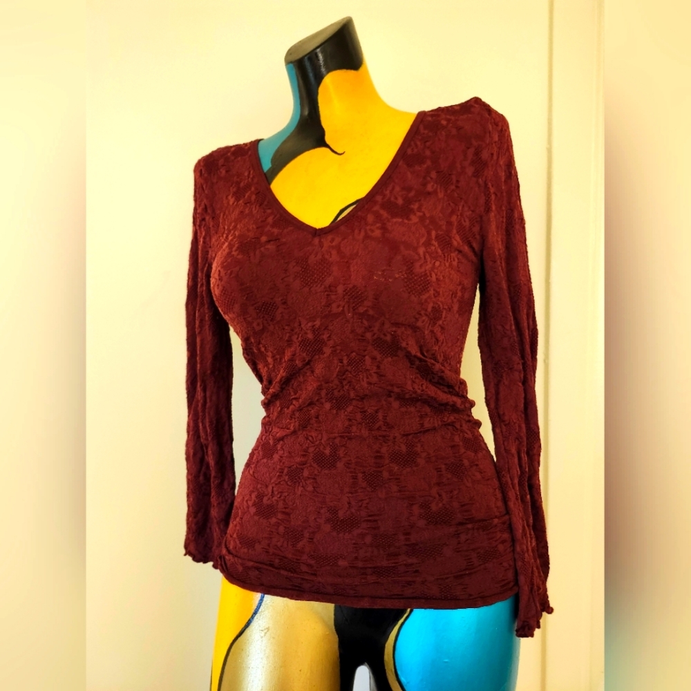 Bebe Red Stretchy Lace 3/4th Sleeve Top